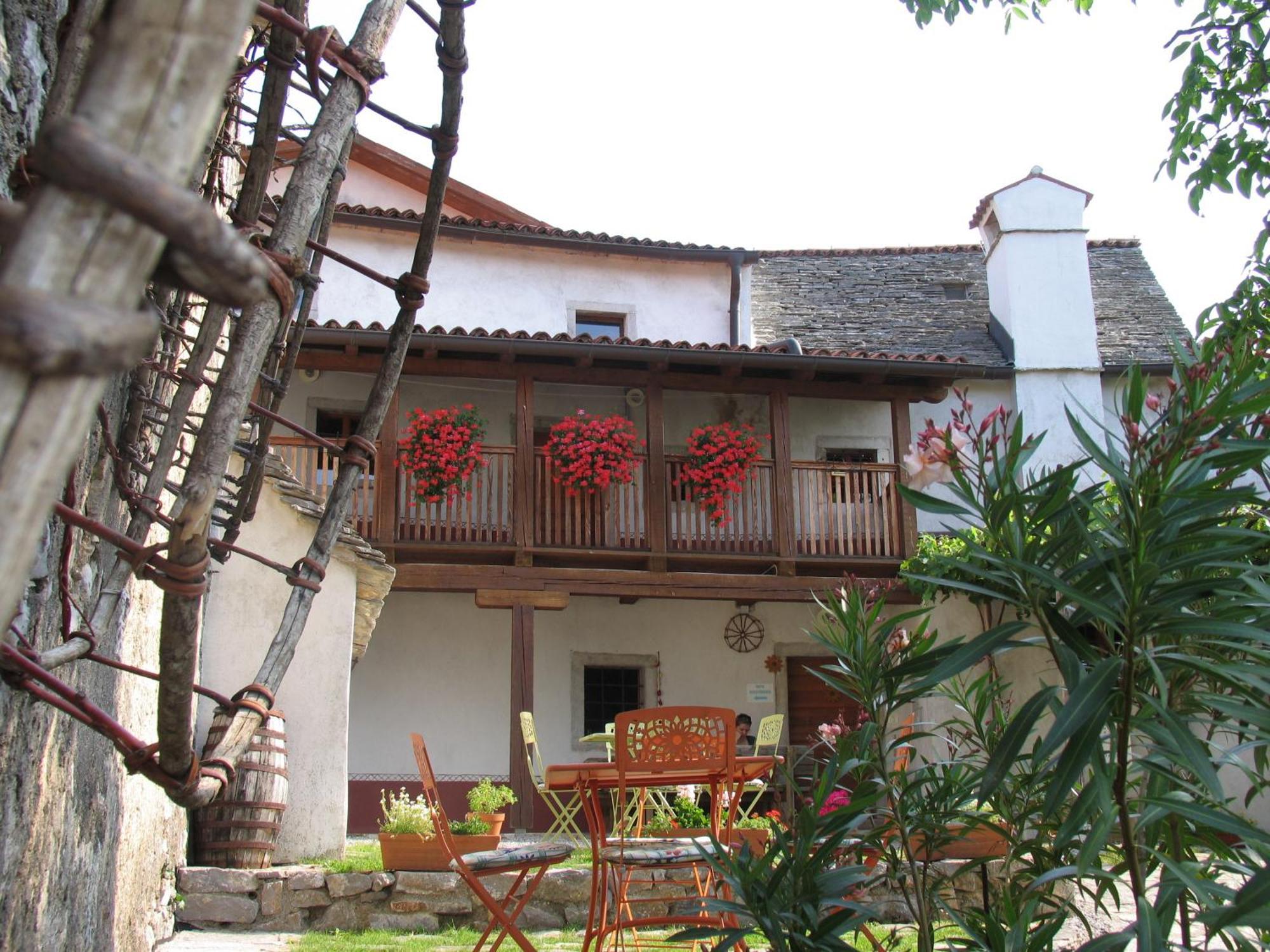 Pliskovica Youth Hostel Bagian luar foto