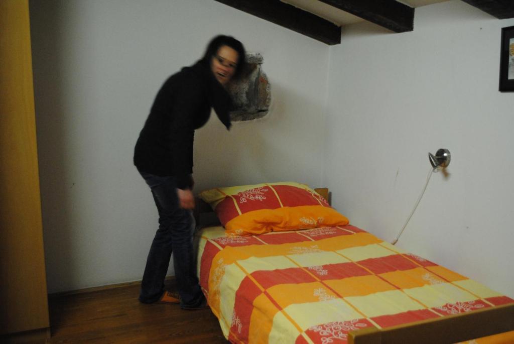 Pliskovica Youth Hostel Ruang foto